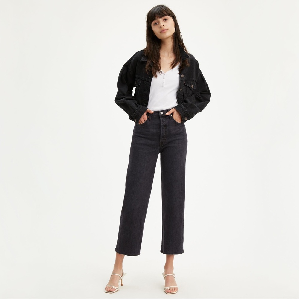 Levi’s Premium Ribcage Straight - 29